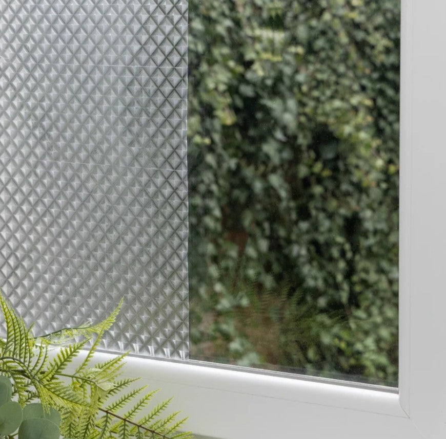 Folie Autoadezivă pentru Geam cu Efect Sablat Alb Semi-transparent – imagine 9