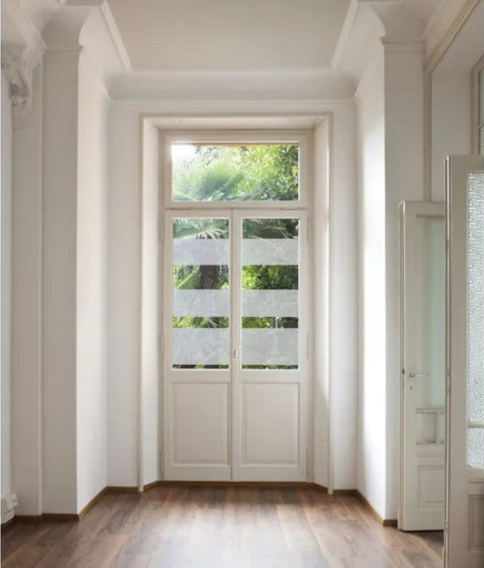Folie Autoadezivă pentru Geam cu Efect Sablat Alb Semi-transparent – imagine 6